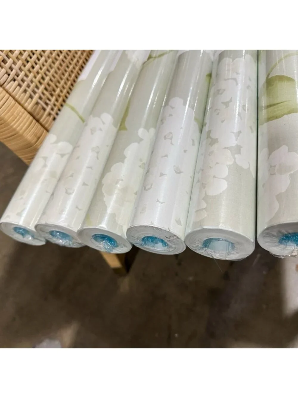 Serena & Lily Hydrangea Removable/Peel & Stick Wallpaper-Seaglass Green